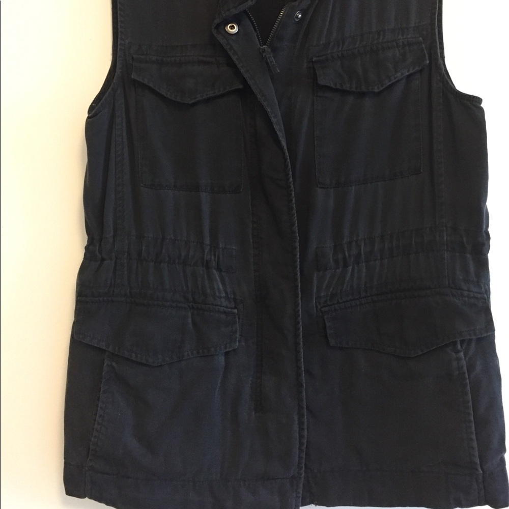 Gap charcoal gray vest, size L
